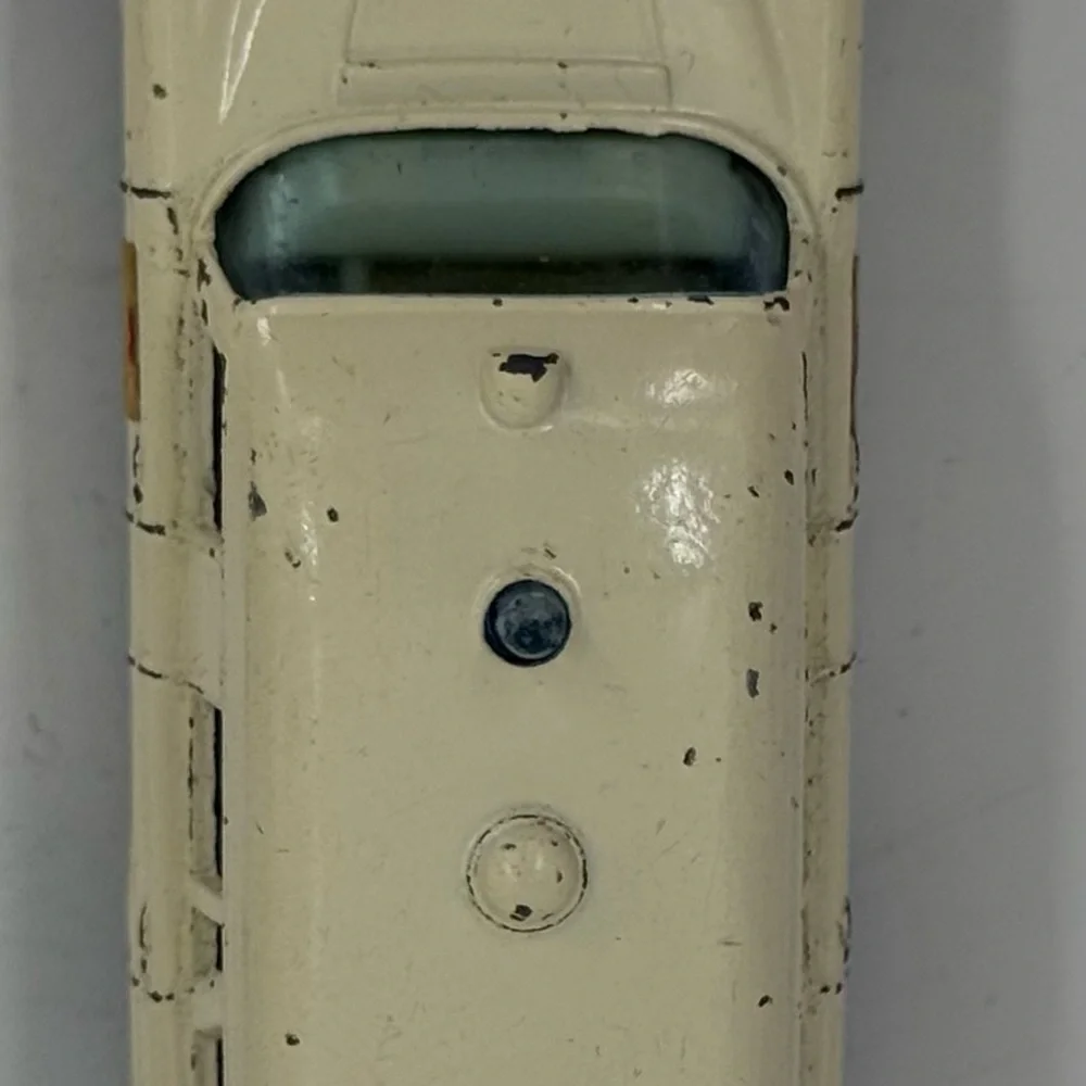 Lesney Matchbox #3 Mercedes Benz‎ Binz Ambulance Regular Wheel 1968 Vintage
